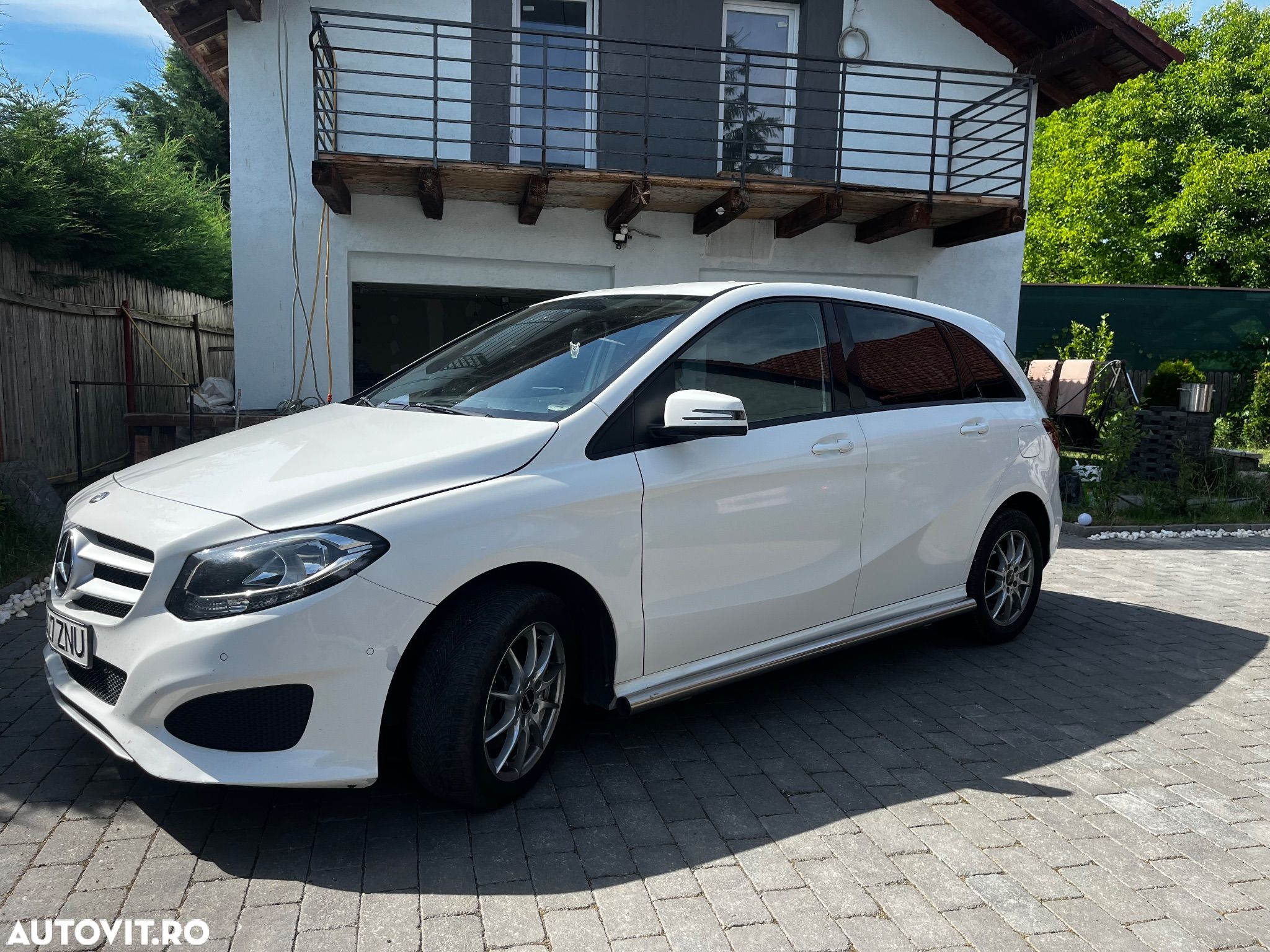 Mercedes-Benz B 220 d Aut. - 1