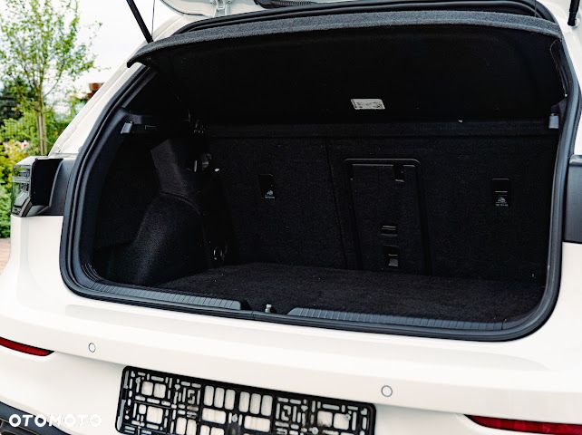 Volkswagen Golf - 12
