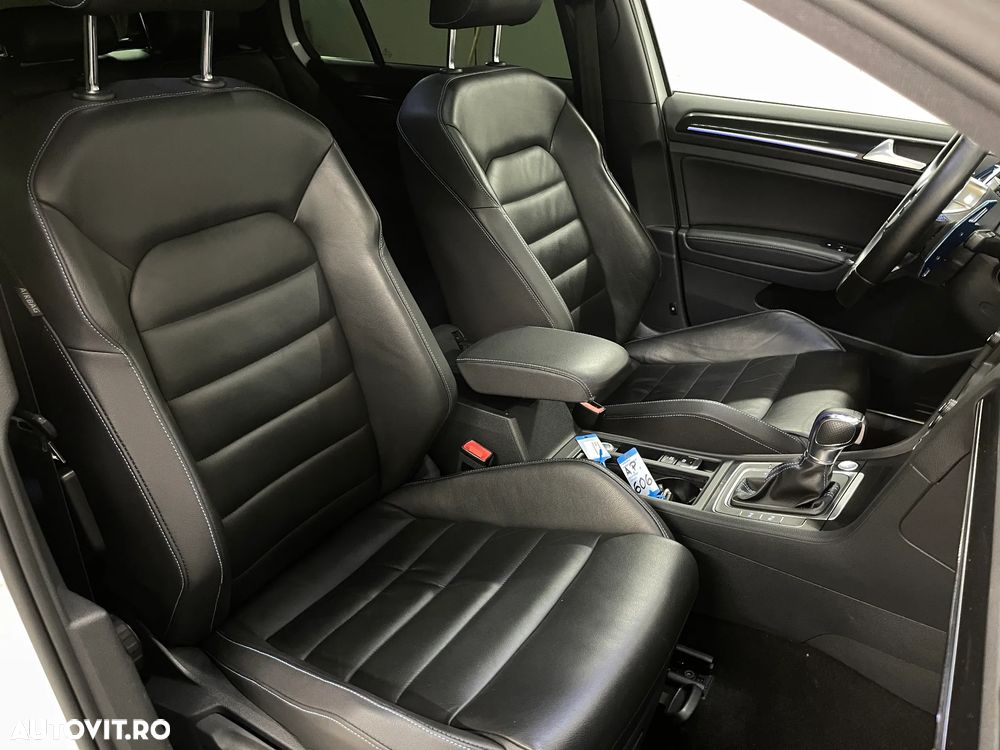 Volkswagen Golf 1.4 GTE Plug-In-Hybrid DSG - 11