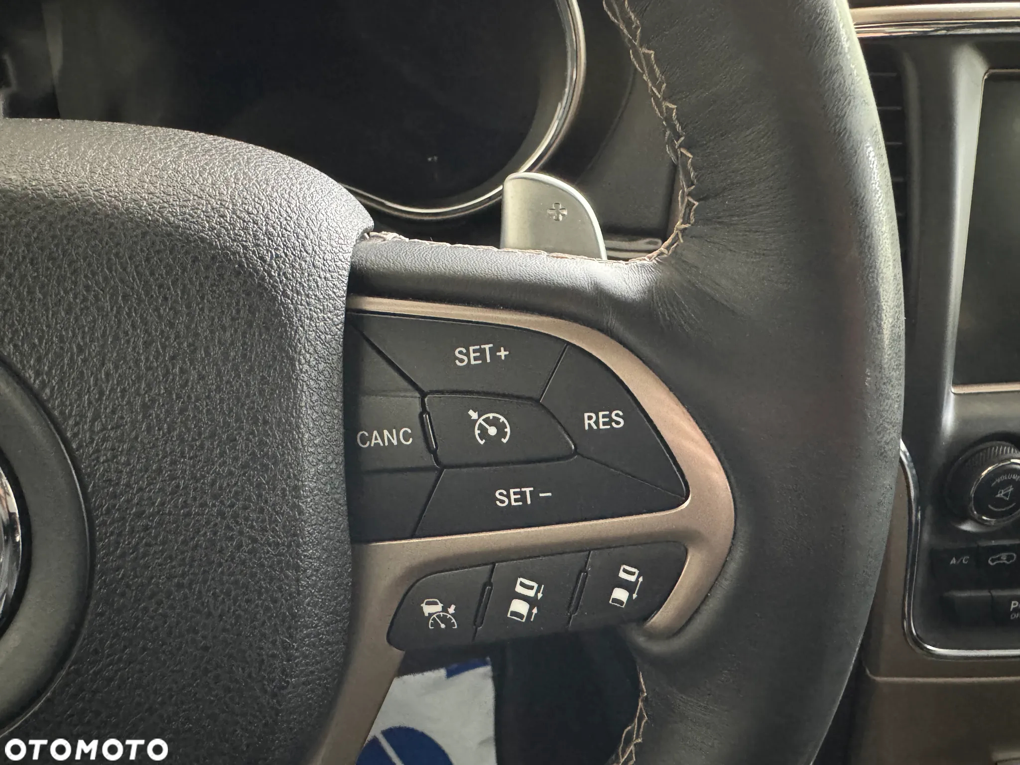 Jeep Grand Cherokee 3.0 CRD Overland EU6 - 34