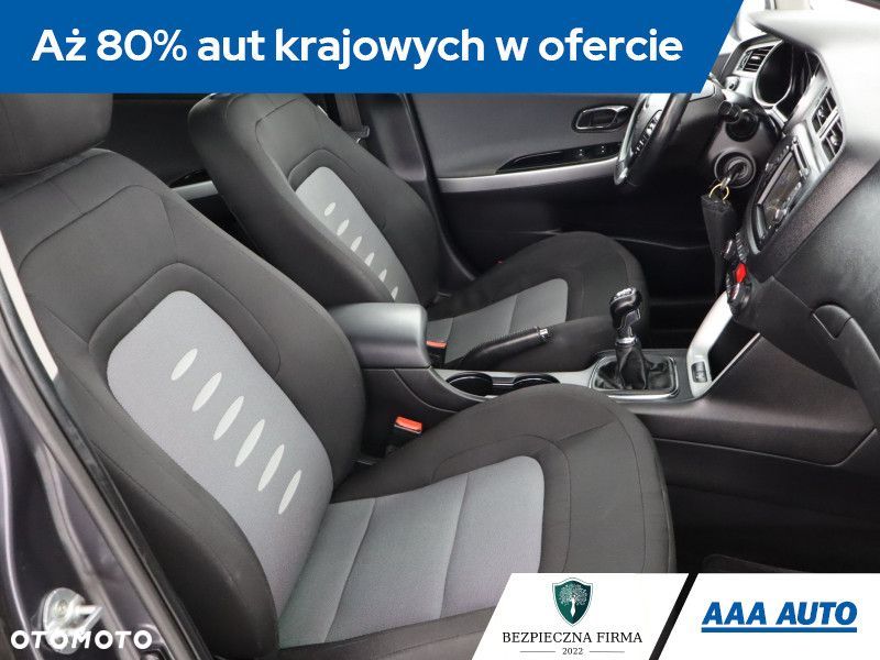 Kia Ceed - 11
