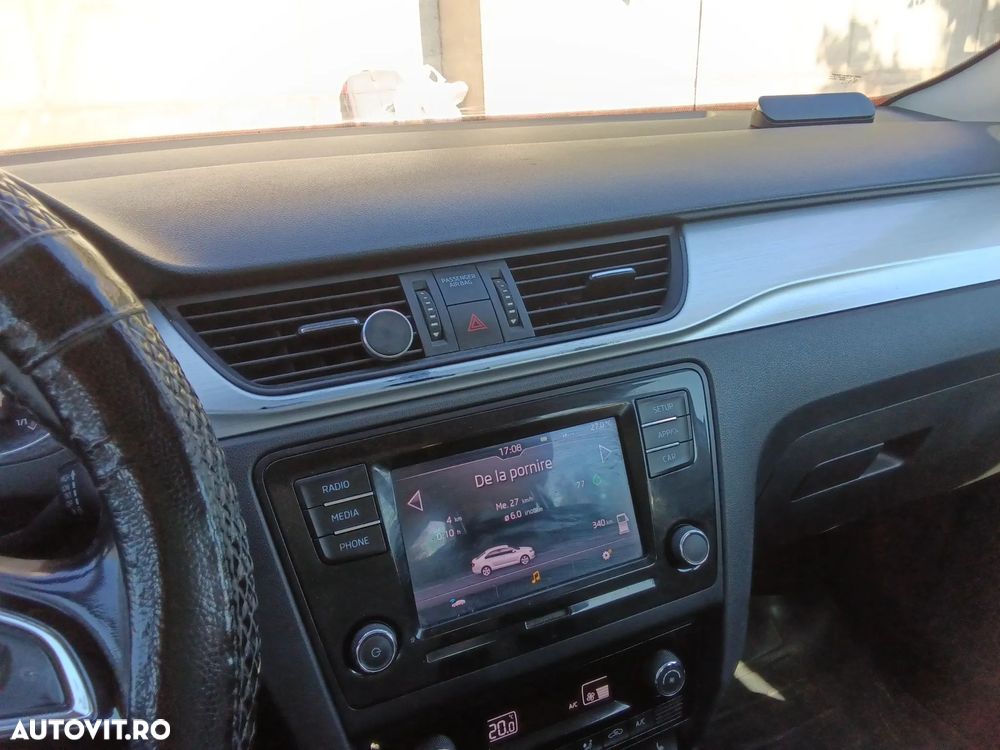 Skoda RAPID - 12