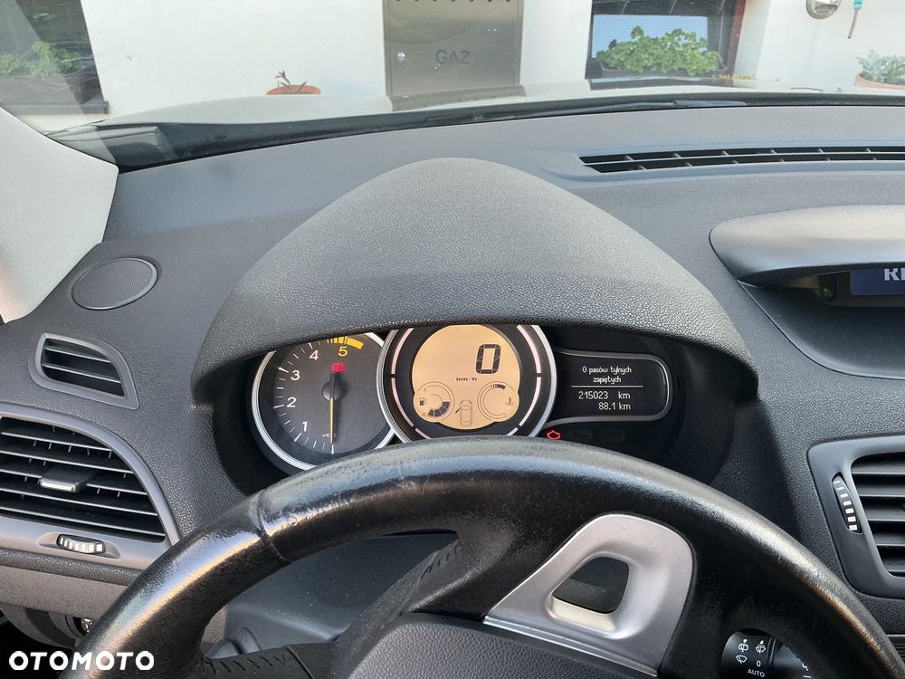 Renault Megane - 11