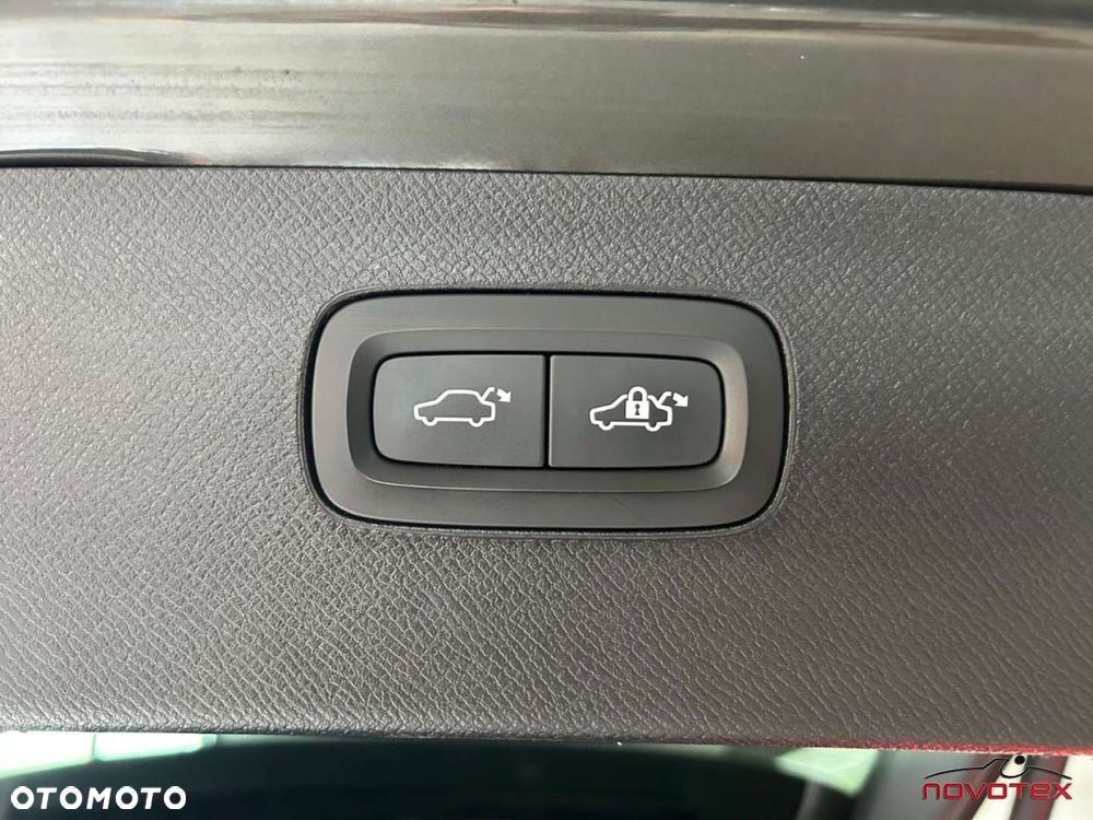 Volvo XC 90 - 29