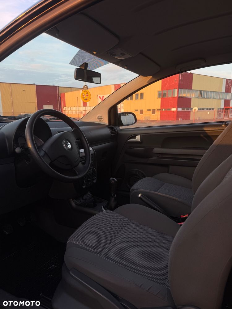 Volkswagen Fox - 5