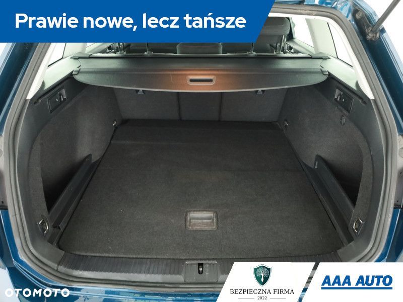 Volkswagen Passat Variant - 13