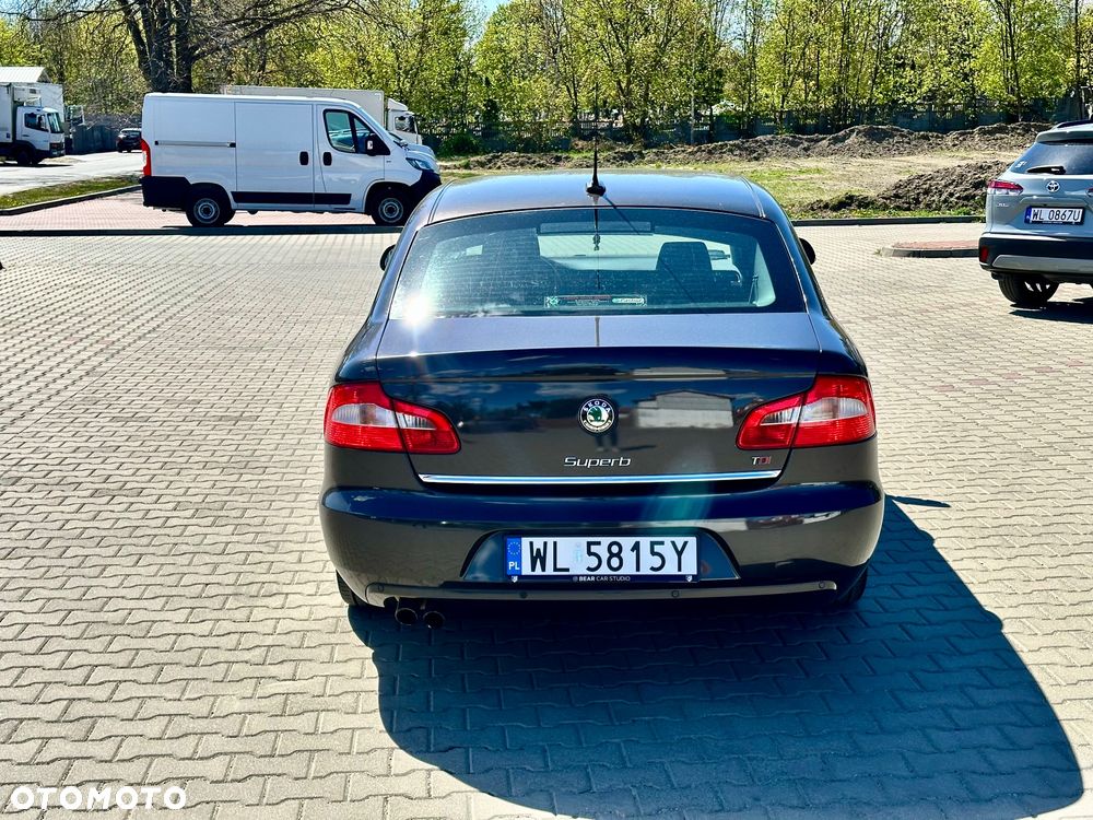 Skoda Superb - 11