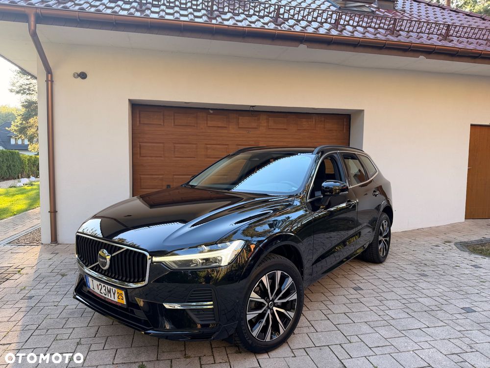 Volvo XC 60 B4 D AWD Geartronic Momentum Pro - 2