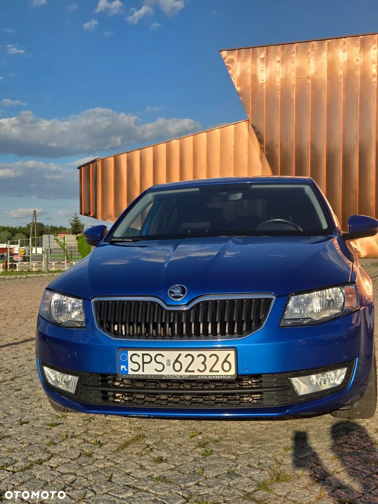 Skoda Octavia 2.0 TDI 4x4 Style DSG - 3