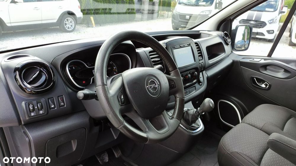 Opel Vivaro - 27