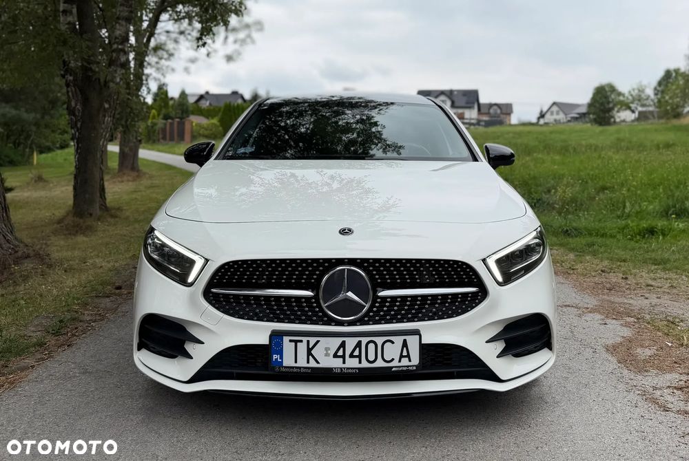 Mercedes-Benz Klasa A 200 AMG Line 7G-DCT - 3