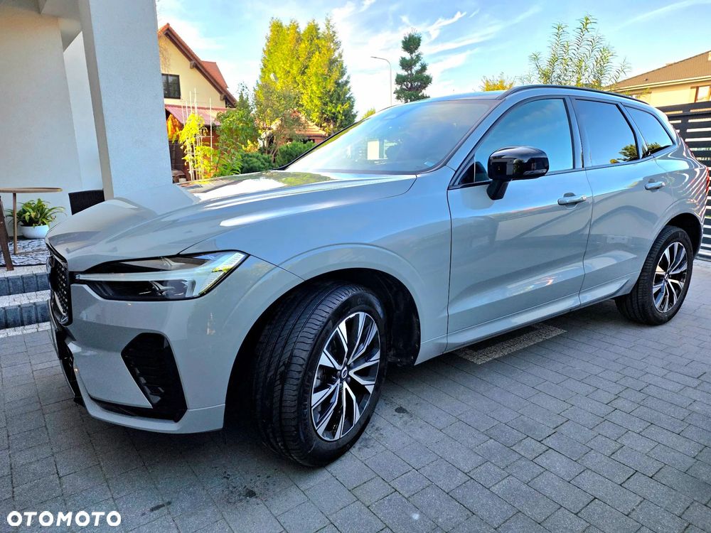 Volvo XC 60 B4 D AWD Plus Dark - 8