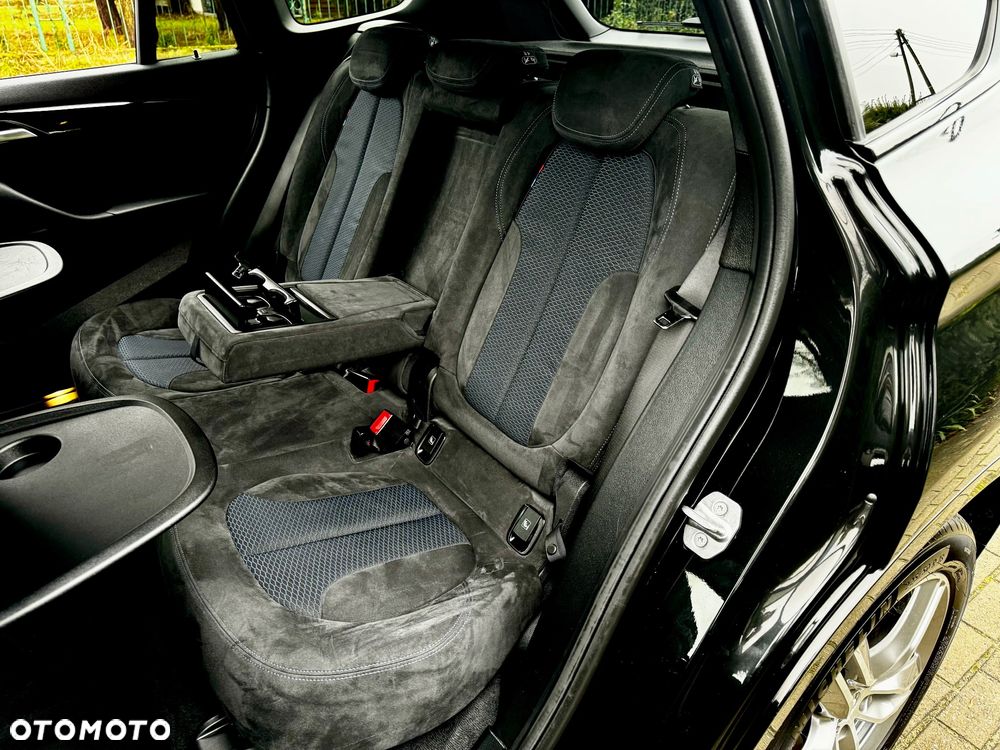 BMW X1 sDrive18d M Sportpaket - 32