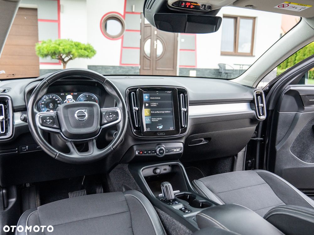 Volvo XC 40 D3 Momentum Pro - 27