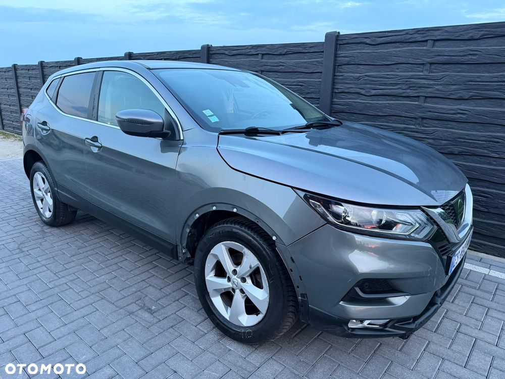 Nissan Qashqai 1.6 DCi Xtronic N-Connecta - 32