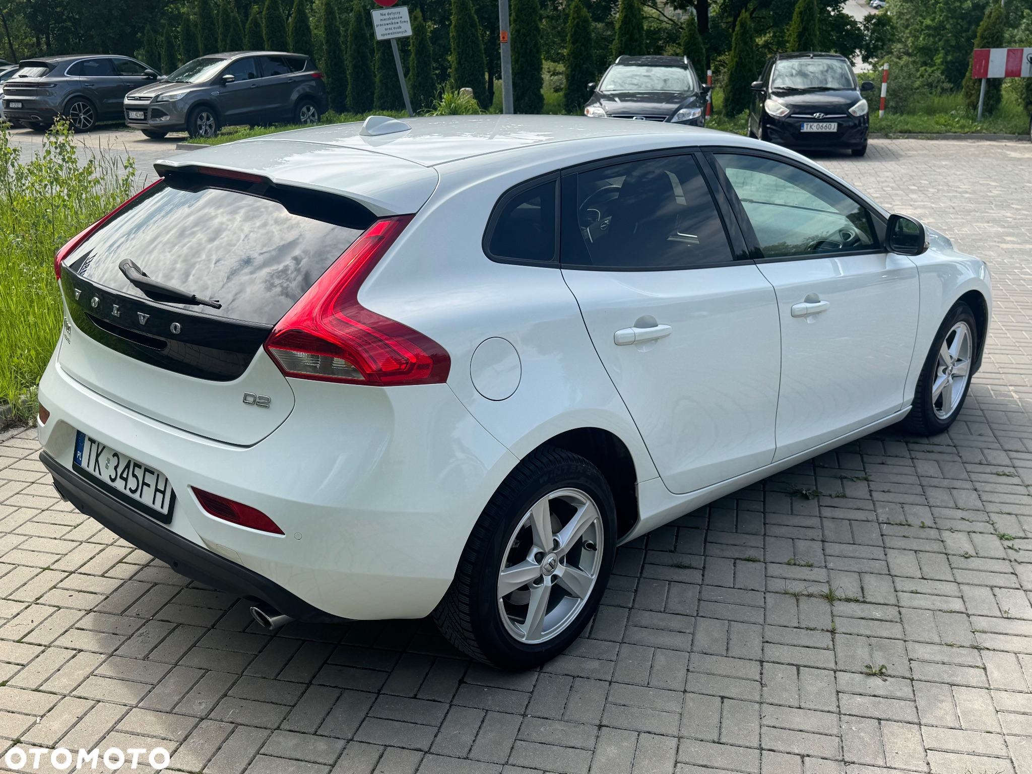 Volvo V40 D2 Drive-E Momentum - 7