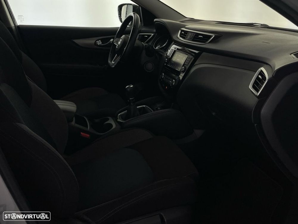 Nissan Qashqai 1.3 DIG-T N-Connecta - 22