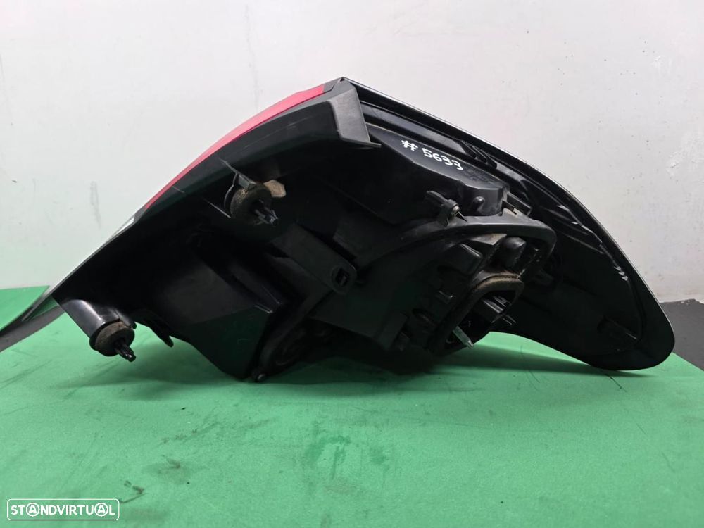 FAROLIM TRASEIRO ESQUERDO CITROEN C4 BERLINA - 3