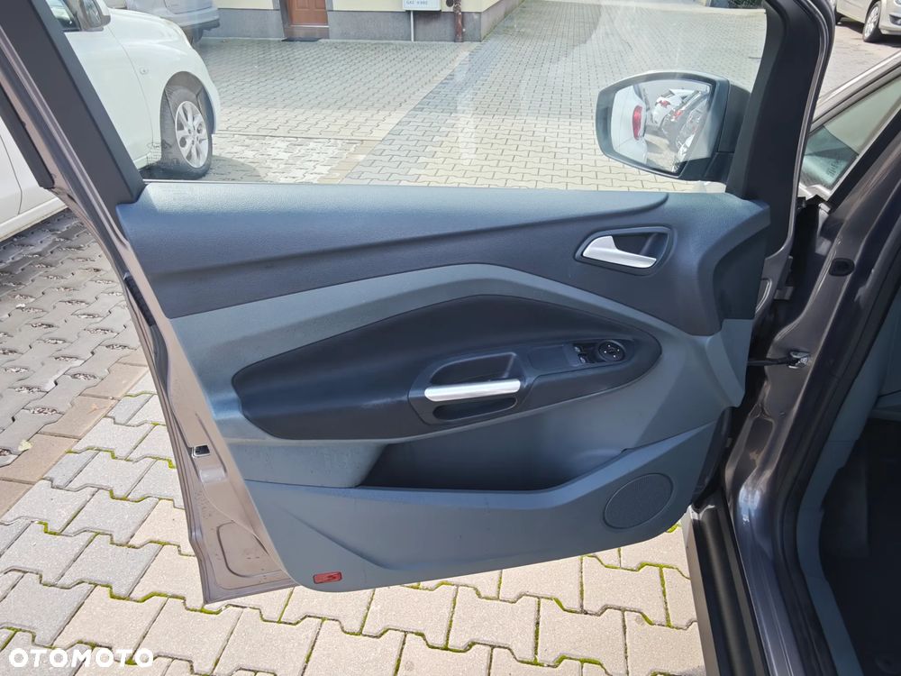 Ford C-MAX 1.6 Ti-VCT Champions Edition - 18