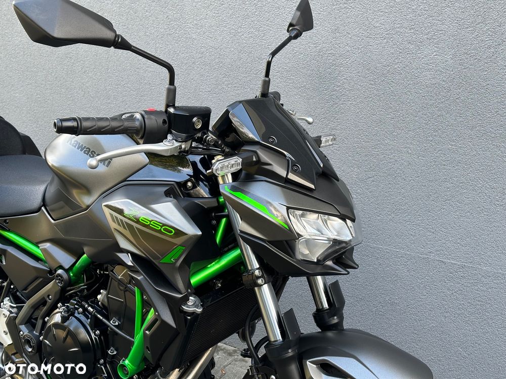 Kawasaki Z 650 - 12