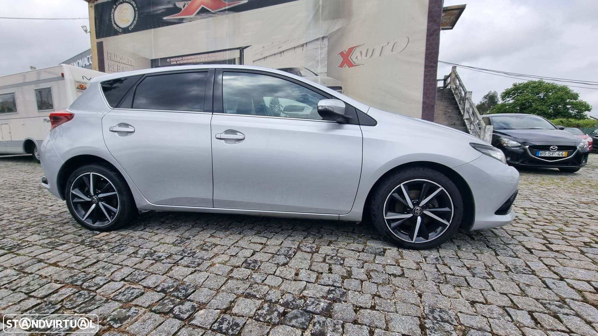 Toyota Auris 1.4 D-4D Comfort+Pack Techno - 8