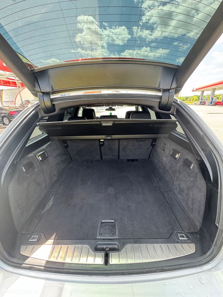BMW Seria 5 530d xDrive - 10
