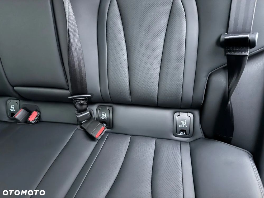 Omoda 5 1.5 T-GDI Hybrid Premium DHT - 33