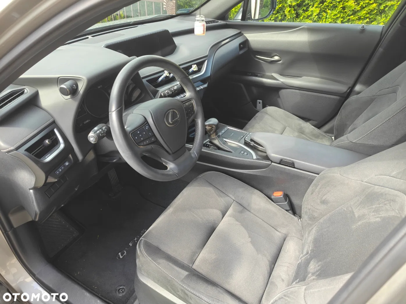 Lexus UX 250h Elegance 2WD - 3