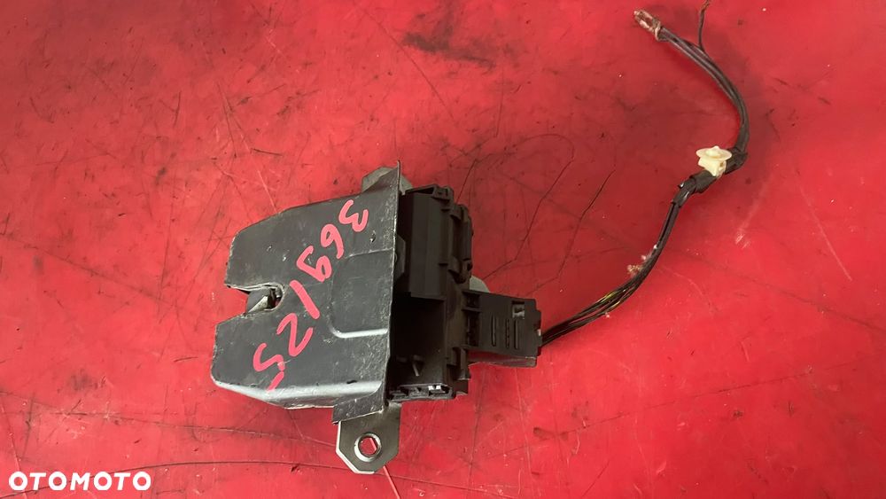 Ford Mondeo MK IV Zamek klapy tylne - 2