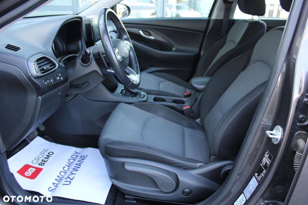 Hyundai i30 1.4 T-GDI Classic + DCT - 10