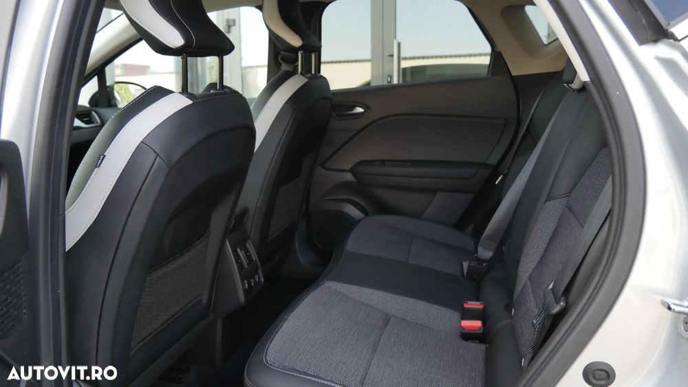 Renault Captur TCe 140 EDC GPF INTENS - 17