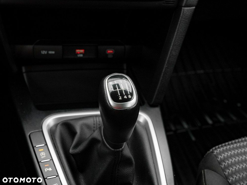 Kia Ceed 1.5 T-GDI M - 16