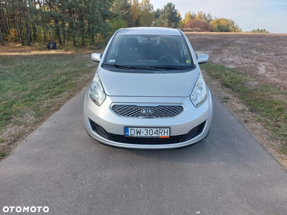 Kia Venga - 8