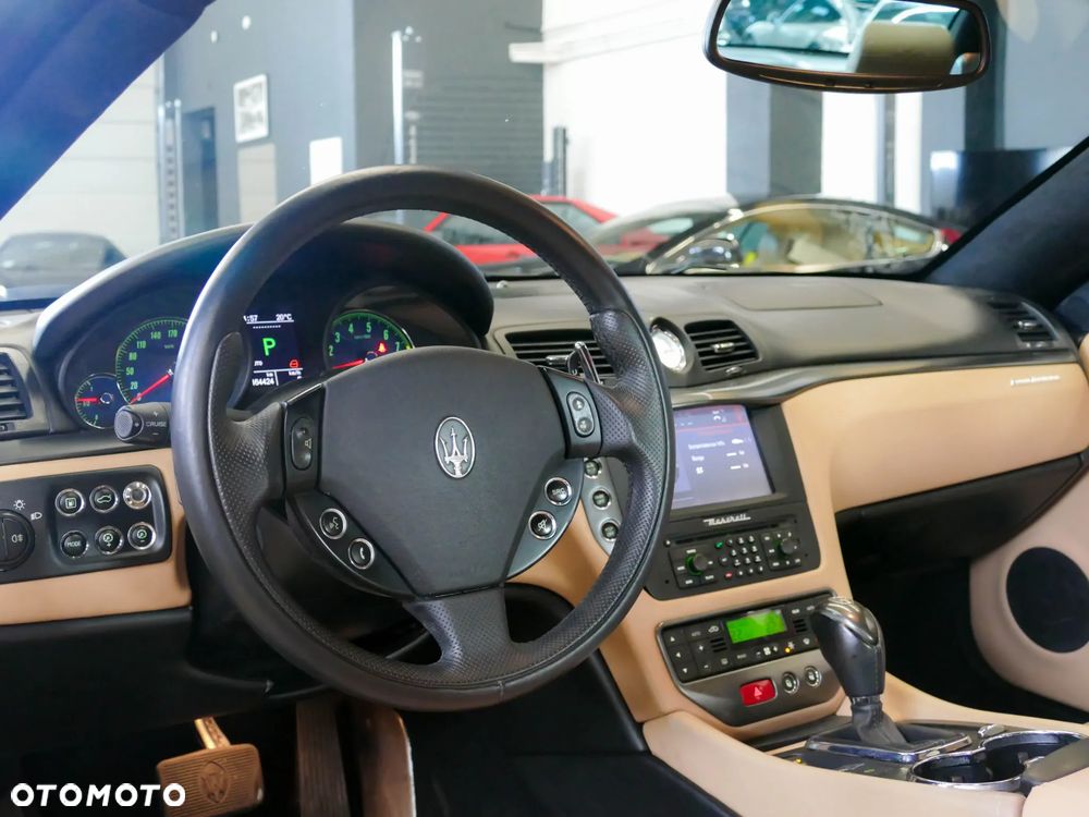 Maserati GranTurismo Automat - 10