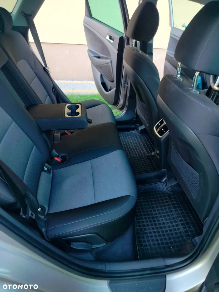 Hyundai Tucson 1.6 GDi Comfort 2WD - 32