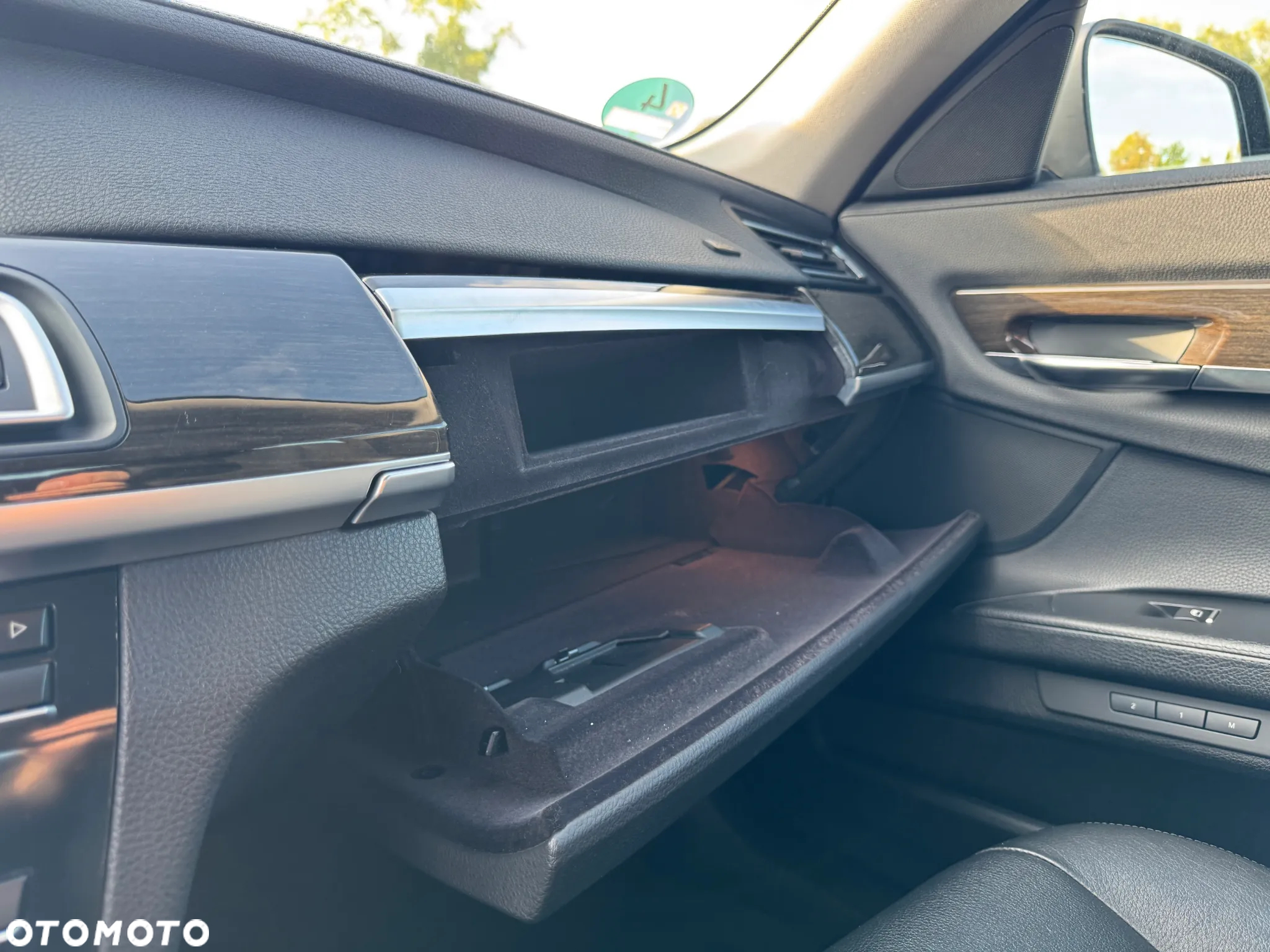 BMW Seria 7 740i - 29