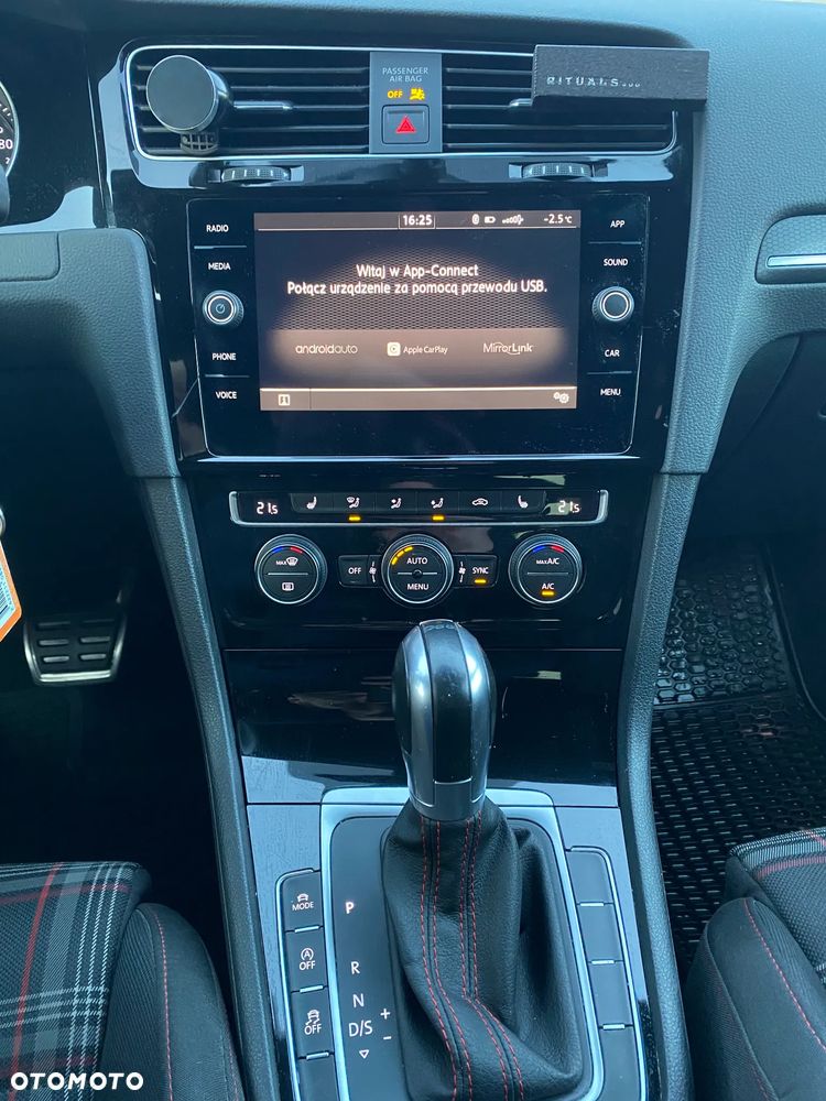 Volkswagen Golf 2.0 TSI GTI DSG - 13