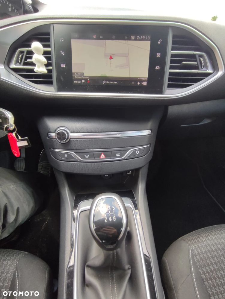 Peugeot 308 1.5 BlueHDi Business Line S&S - 17