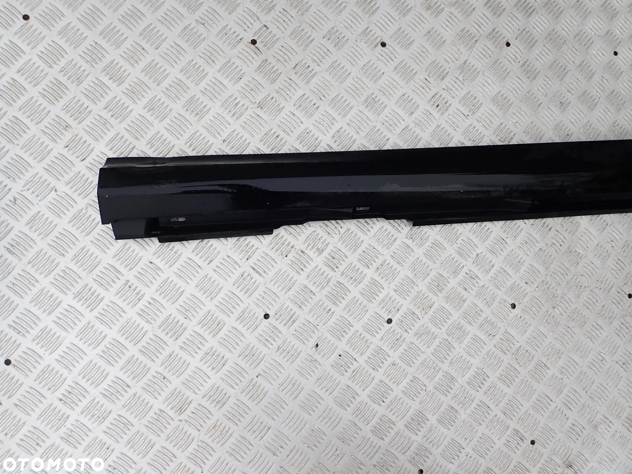 PRÓG LISTWA PROGOWA LEWA / PRAWA AUDI A6 C8 S-LINE  4K0853856A / 4K0853855A - 13