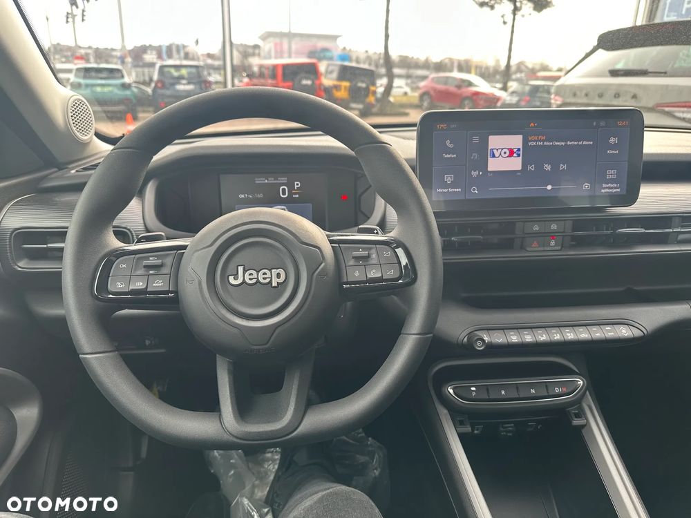 Jeep Avenger 1.2 T3 mHEV Longitude FWD eDCT6 - 11
