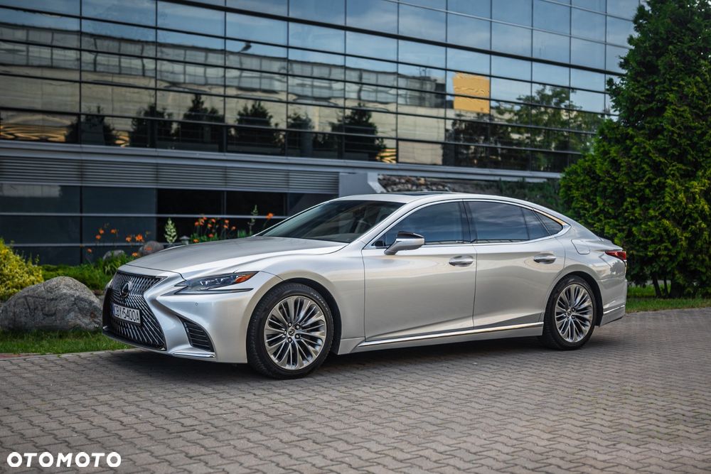 Lexus LS - 3