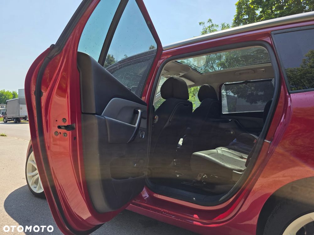 Citroën C4 Picasso 2.0 HDi FAP Exclusive - 11