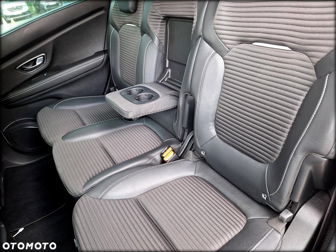 Renault Scenic 1.7 Blue dCi Zen - 12