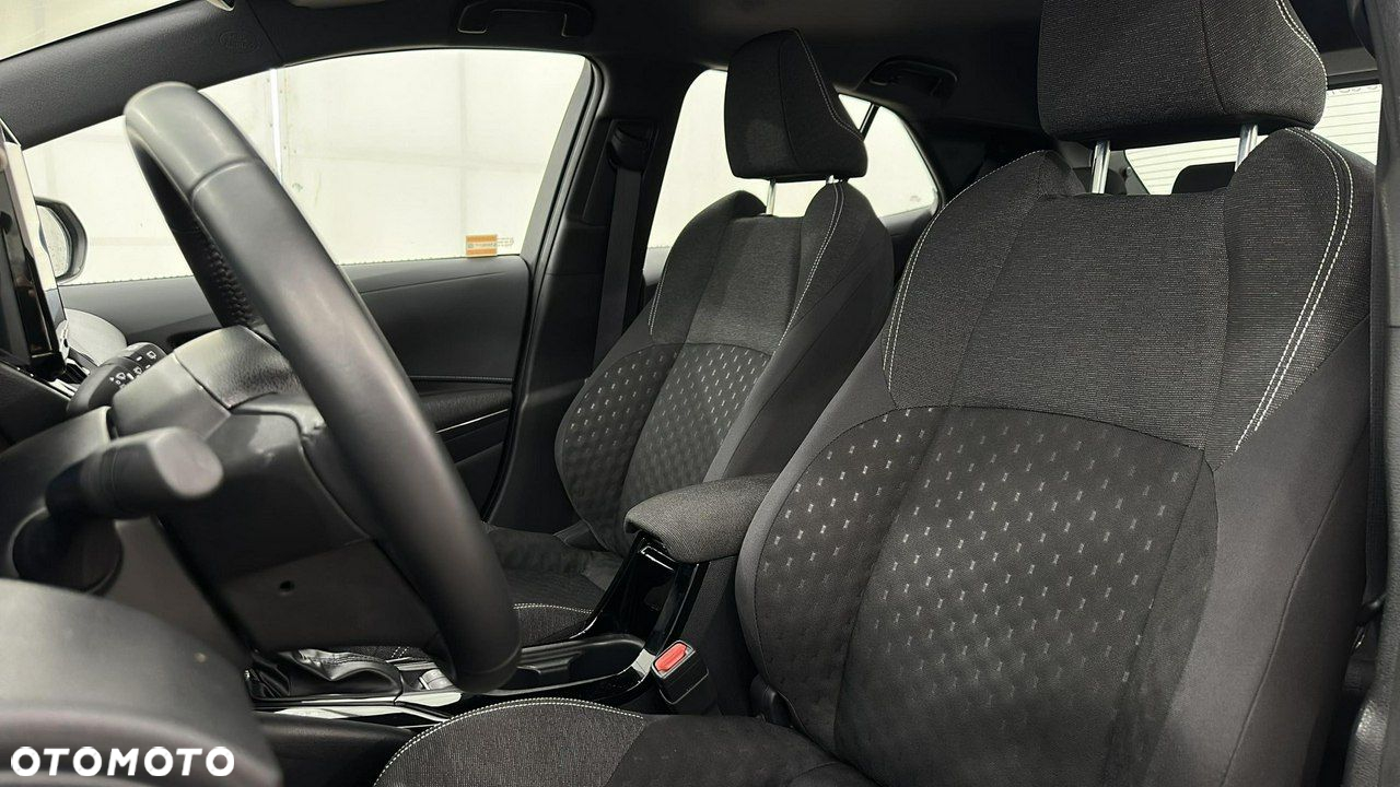 Toyota Corolla - 10