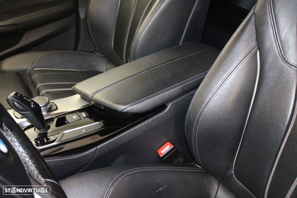 BMW 520 d Line Luxury Auto - 35