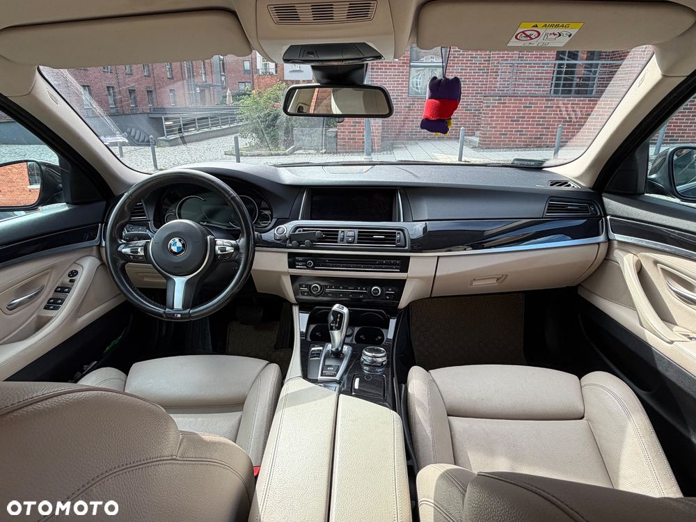 BMW 518D Touring 2016 photo 5