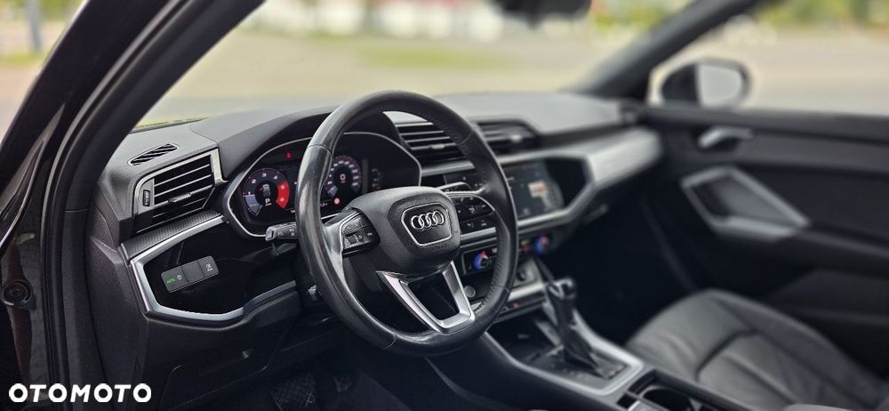 Audi Q3 2.0 TDI S tronic sport - 31