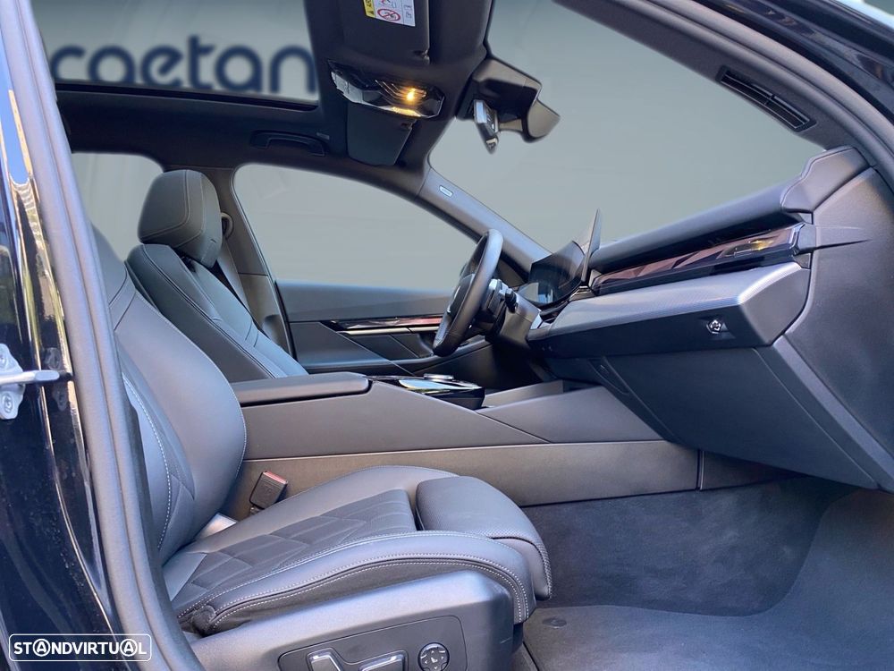 BMW 520 d Pack Desportivo M - 18