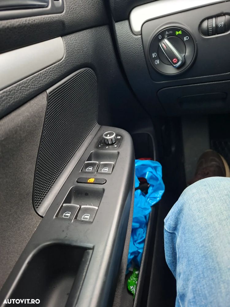 Volkswagen Golf 2.0 TDI Highline DSG - 6