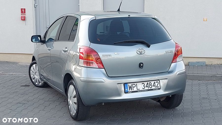 Toyota Yaris 1.33 VVT-i Cool - 7